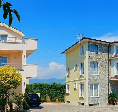 Hotel Emigranti Shkodër Exteriör bild